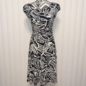En Focus Black & White Dress